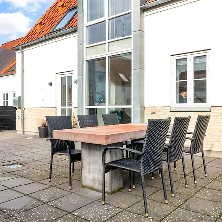 بيت للعطل Stylish Oasis In Løkken